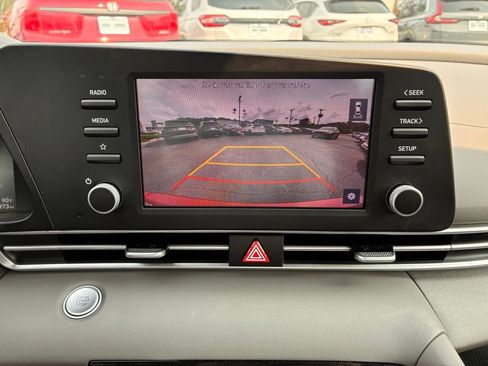 Used 2023 Hyundai Elantra SEL FWD image 29
