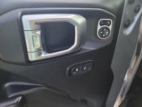 Used 2019 Jeep Wrangler Unlimited Sport S AWD/4WD image 16