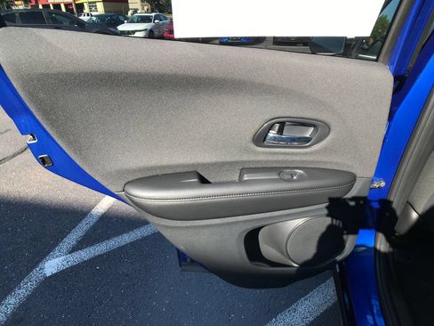 Certified 2022 Honda HR-V Sport image 24