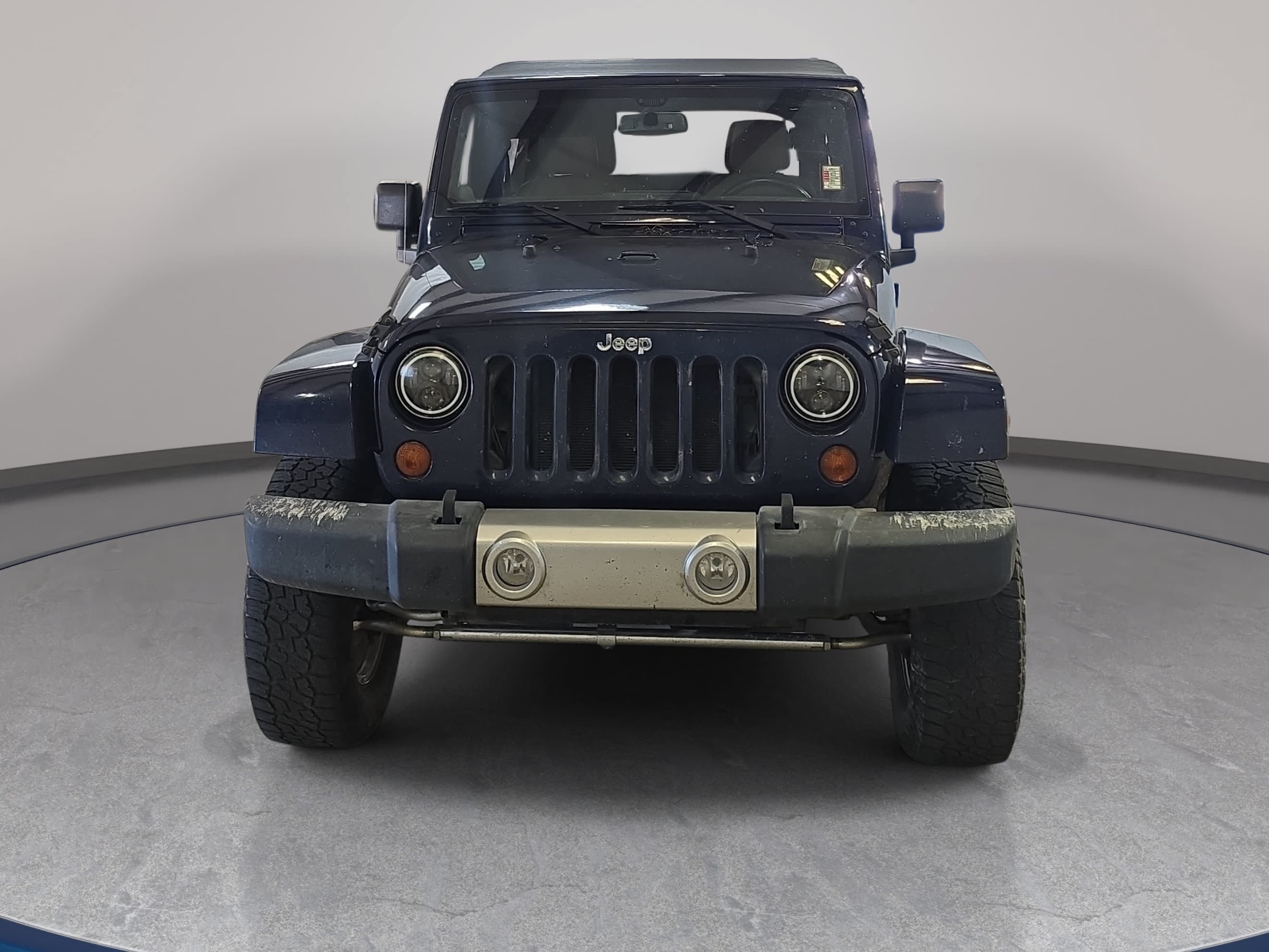 Used 2013 Jeep Wrangler Unlimited Sahara w/ Connectivity Group AWD/4WD image 3