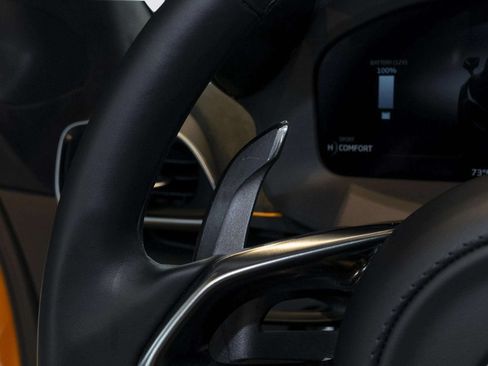 Used 2026 McLaren Artura Spider RWD image 29
