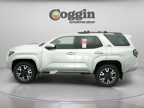 New 2026 Toyota 4Runner TRD Sport Premium RWD image 5