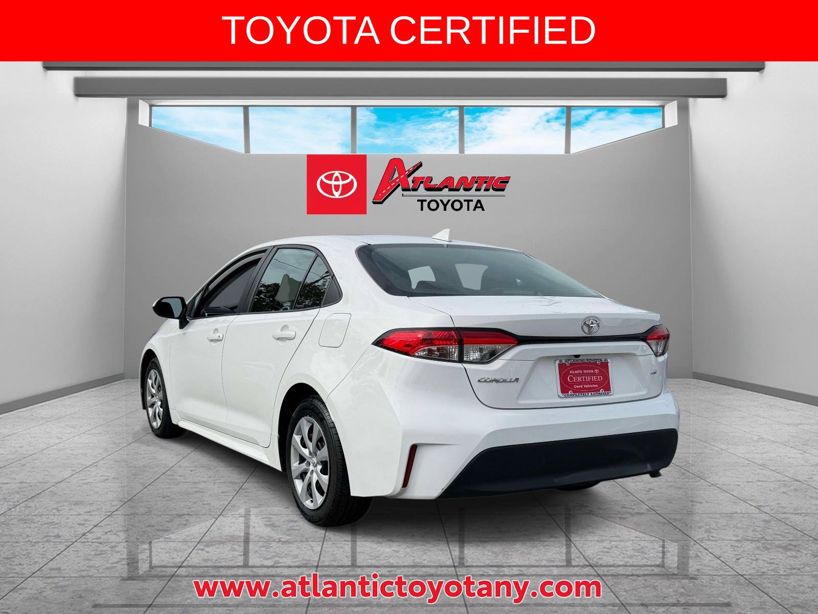 Certified 2024 Toyota Corolla LE FWD image 5