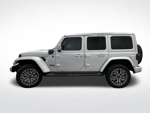 Used 2024 Jeep Wrangler High Altitude image 12