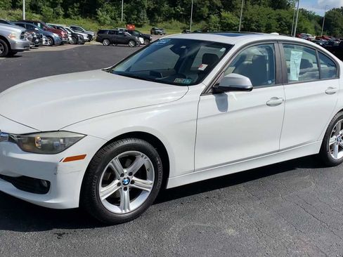 Used 2014 BMW 320i xDrive Sedan AWD/4WD image 4