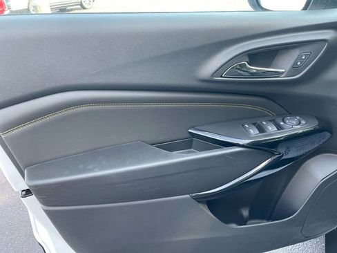 Used 2025 Chevrolet Trax ACTIV w/ Driver Confidence Package image 10