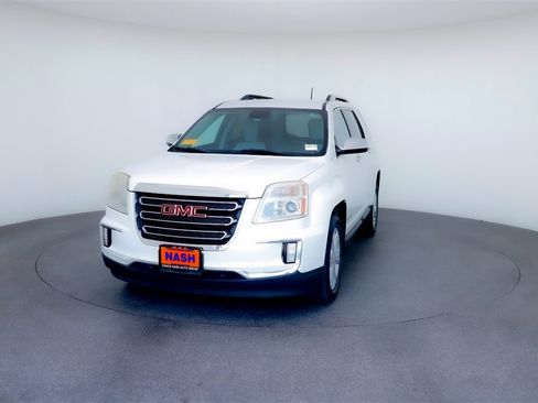 Used 2017 GMC Terrain SLT image 13