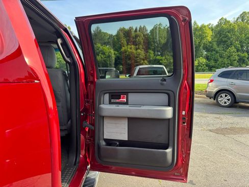 Used 2014 Ford F150 XLT w/ Equipment Group 302A Luxury AWD/4WD image 15