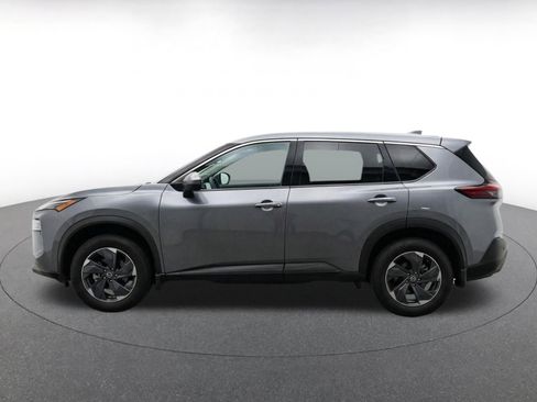 Used 2025 Nissan Rogue SV AWD/4WD image 4