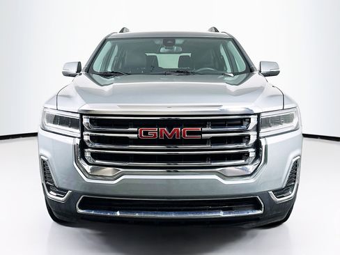 Used 2023 GMC Acadia SLE w/ Driver Convenience Package image 2