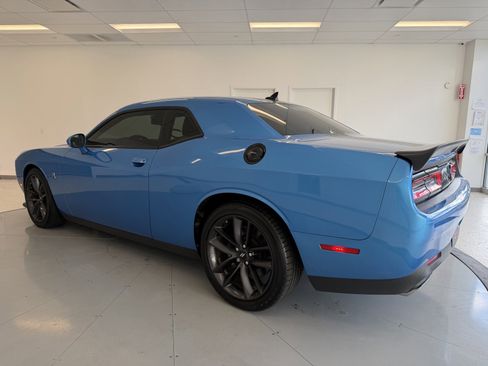 Used 2019 Dodge Challenger R/T Scat Pack w/ Shaker Package image 5