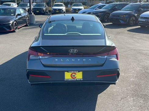New 2026 Hyundai Elantra Sport image 8