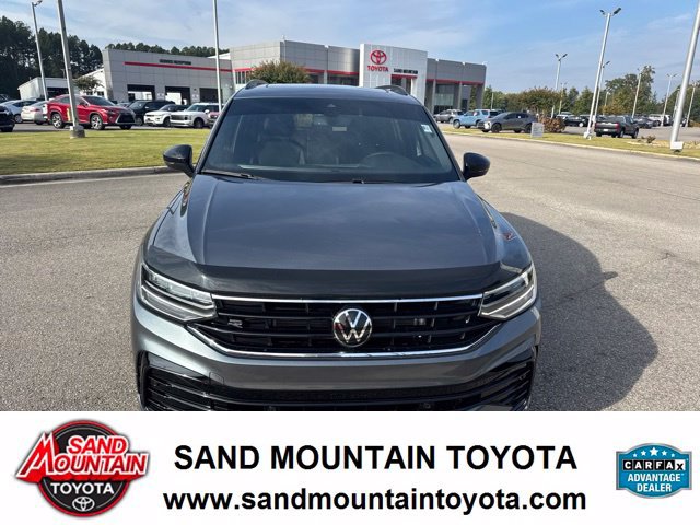 Used 2024 Volkswagen Tiguan SE R-Line FWD image 7