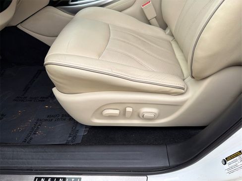 Used 2019 INFINITI QX60 Luxe w/ Essential Package image 20