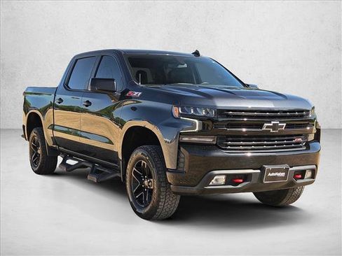 Used 2022 Chevrolet Silverado 1500 LT Trail Boss w/ Bed Protection Package AWD/4WD image 3