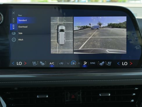 New 2026 Chevrolet Suburban Premier AWD/4WD image 23