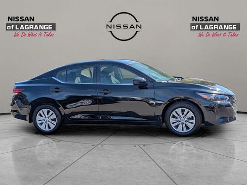 New 2025 Nissan Sentra S FWD image 4