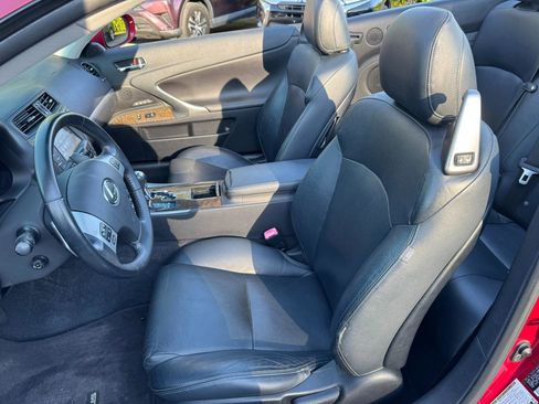 Used 2011 Lexus IS 250C w/ Luxury Pkg RWD image 9