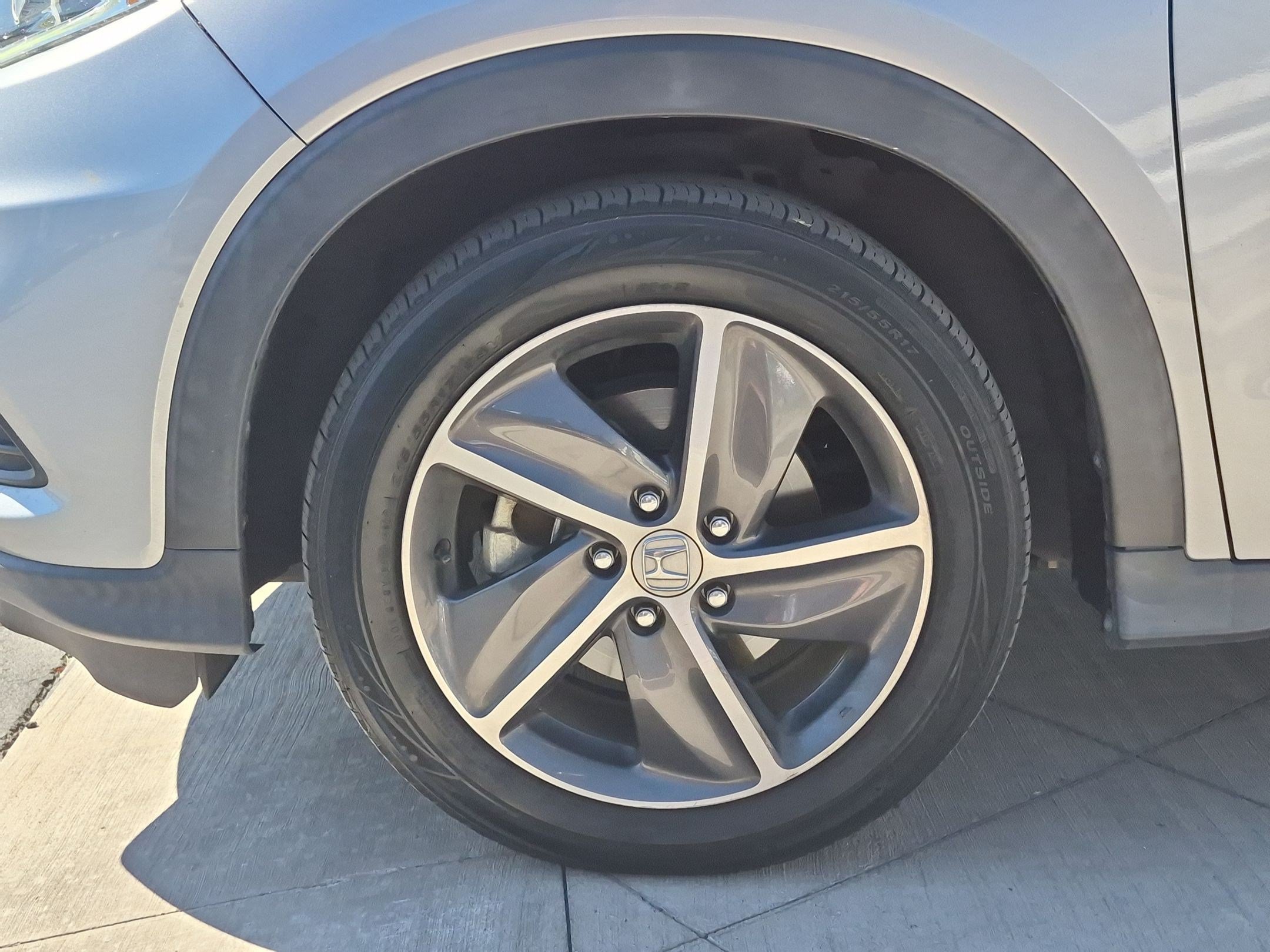 Used 2021 Honda HR-V EX image 12