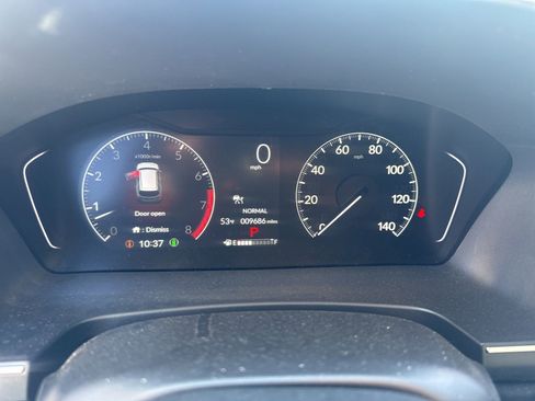 Used 2025 Honda Pilot EX-L image 9