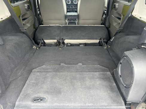 Used 2008 Jeep Wrangler Unlimited Sahara AWD/4WD image 18