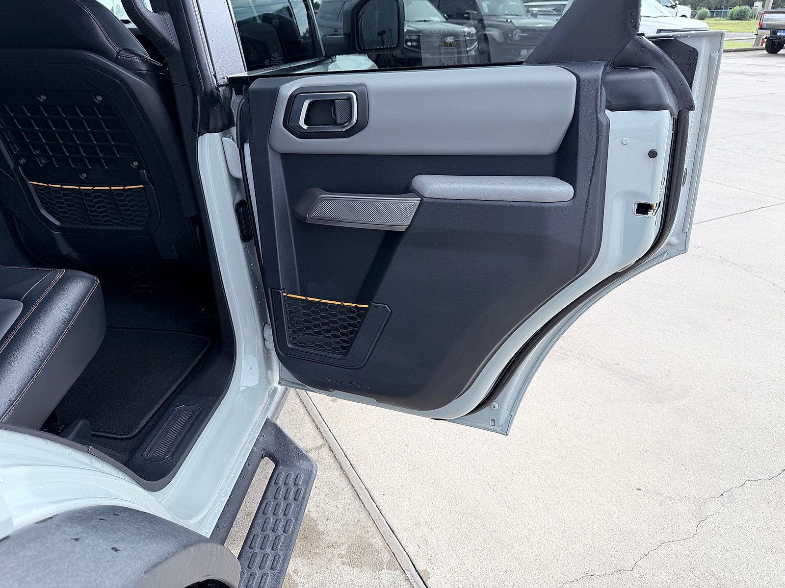 Used 2023 Ford Bronco Badlands AWD/4WD image 17