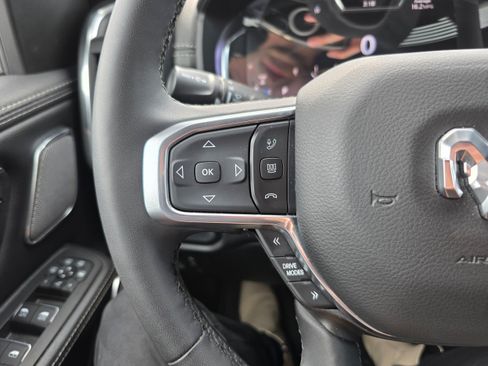 Used 2025 RAM 1500 Laramie AWD/4WD image 16