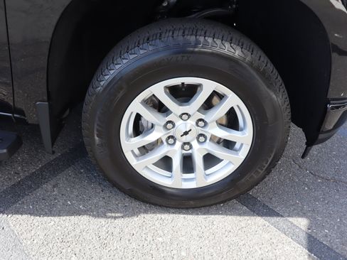 Certified 2022 Chevrolet Silverado 1500 RST image 37