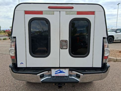 Used 2009 Toyota Tacoma PreRunner RWD image 5