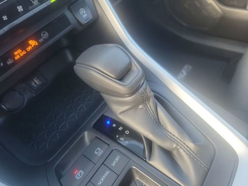 Certified 2025 Toyota RAV4 XLE image 27