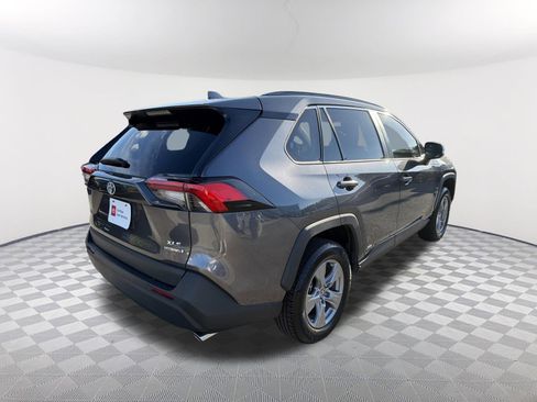 Certified 2022 Toyota RAV4 XLE w/ Convenience Package image 17
