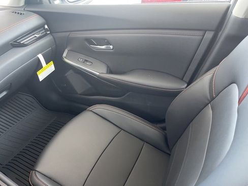 New 2025 Nissan Sentra SR w/ SR Premium Package image 16