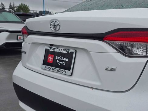 Used 2022 Toyota Corolla LE FWD image 13
