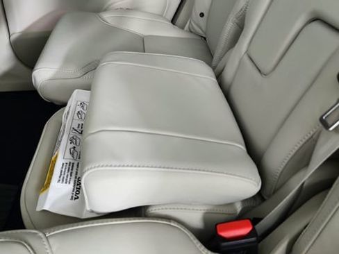 New 2026 Volvo XC90 T8 Ultra w/ Protection Package Premier AWD/4WD image 33