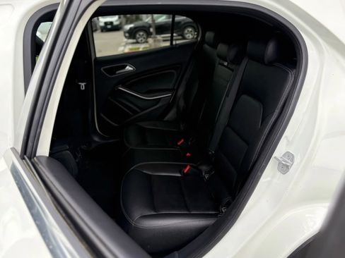 Used 2017 Mercedes-Benz GLA 250 4MATIC image 12