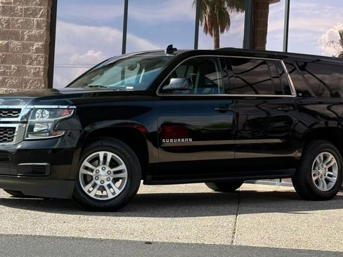 Used 2020 Chevrolet Suburban LT AWD/4WD image 3