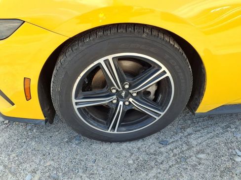 Used 2024 Ford Mustang Premium image 4