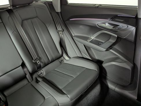 New 2025 Audi Q5 Premium Plus image 14