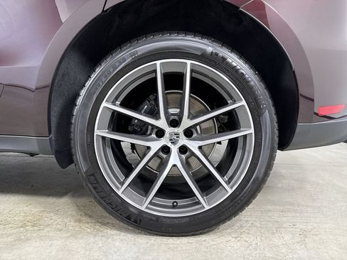 Certified 2026 Porsche Macan AWD/4WD image 14