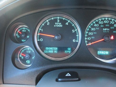 Used 2013 Chevrolet Tahoe LTZ AWD/4WD image 34