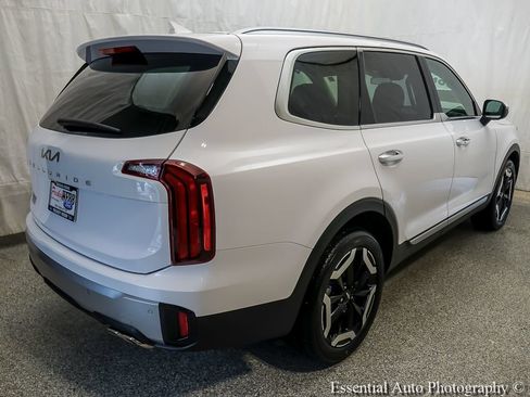 Used 2023 Kia Telluride S w/ S Sunroof Package FWD image 8