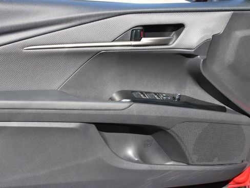 Used 2026 Toyota Camry Hybrid FWD image 10