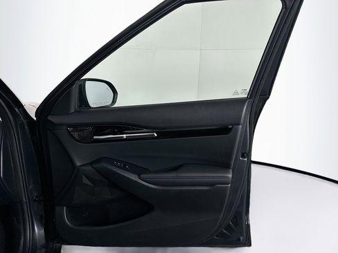 Used 2025 Kia Seltos S FWD image 32
