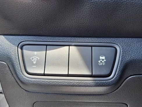 Used 2024 Kia Forte LXS FWD image 13