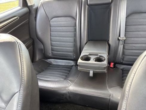 Used 2015 Ford Fusion SE w/ Equipment Group 202A image 30