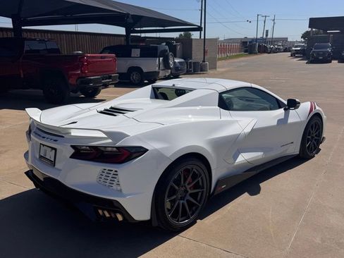 Used 2023 Chevrolet Corvette Stingray Premium Conv w/ Z51 Performance Package RWD image 8
