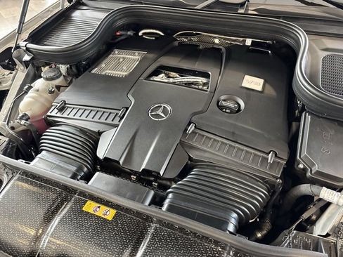 New 2025 Mercedes-Benz GLS 580 4MATIC image 26