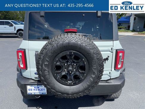 Used 2023 Ford Bronco Wildtrak AWD/4WD image 32