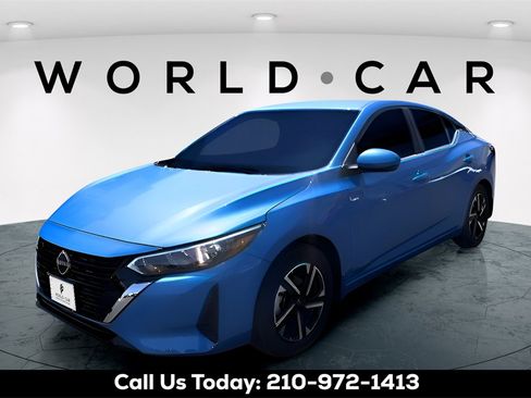 Used 2025 Nissan Sentra SV image 3