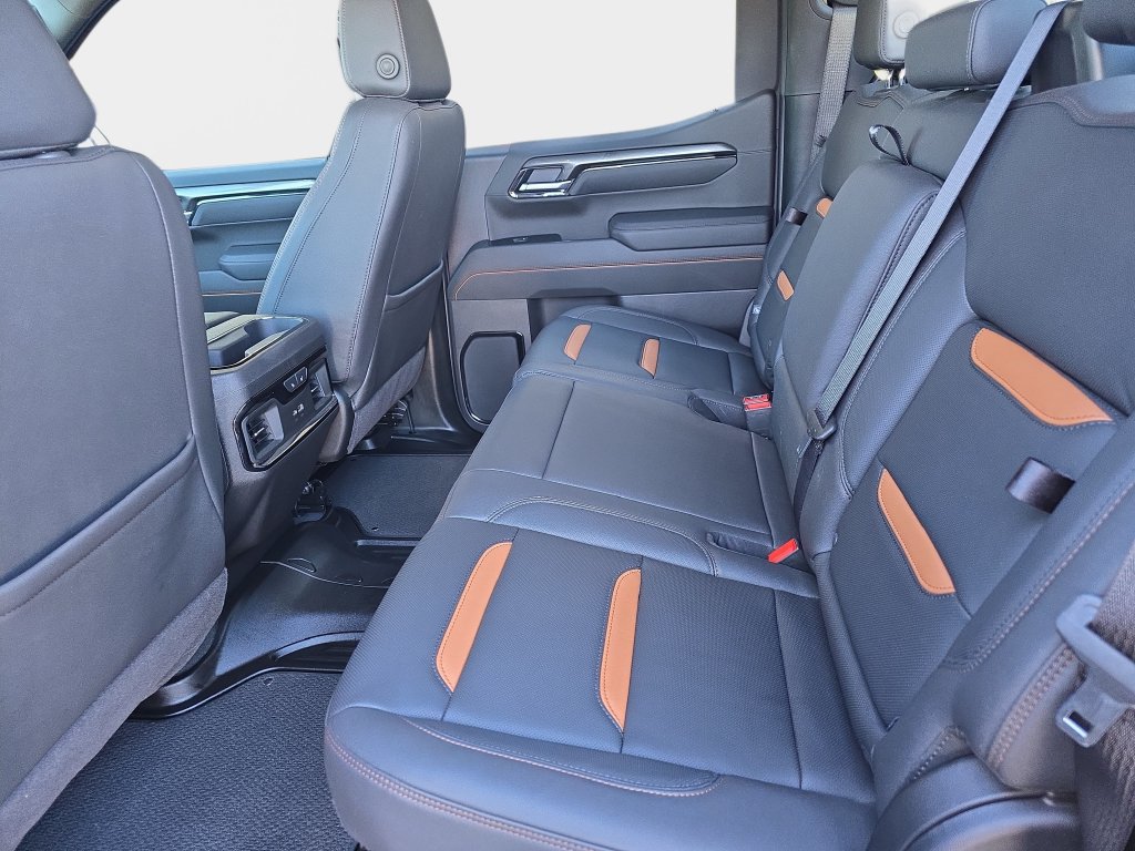 Used 2026 GMC Sierra 1500 AT4 w/ AT4 Premium Package AWD/4WD image 16